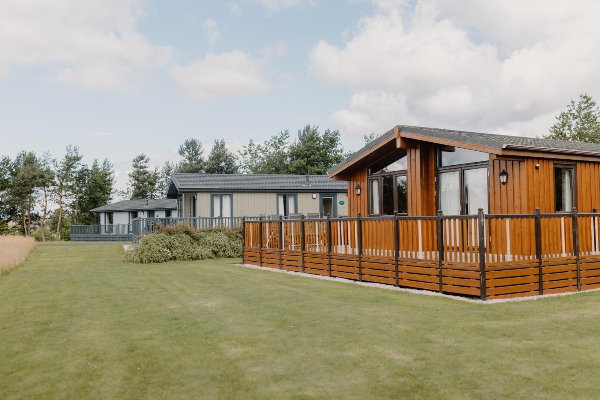 Linwater Holiday Park Villa Newbridge  Exterior photo